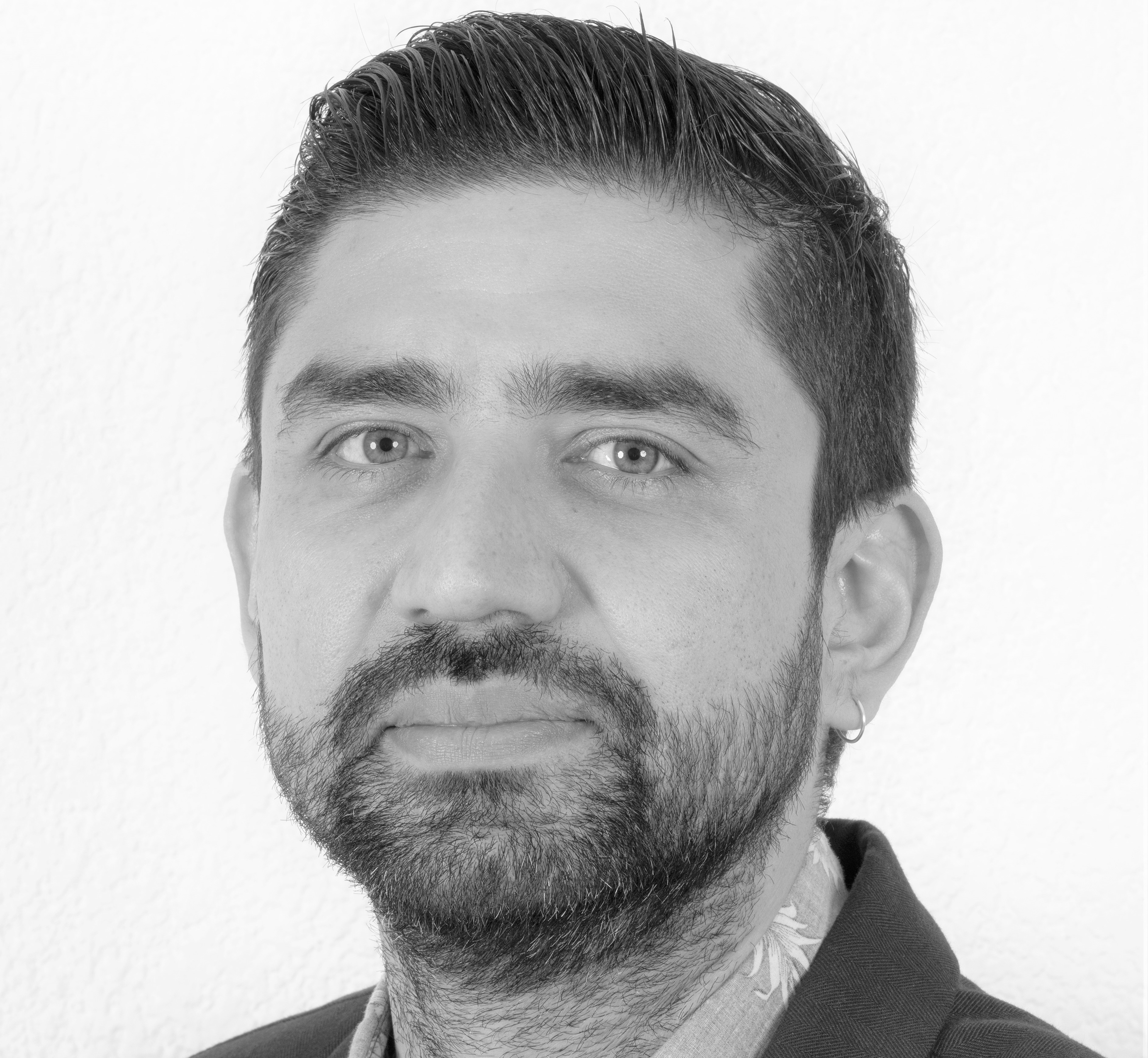 Dr. Claudio Molina Salinas