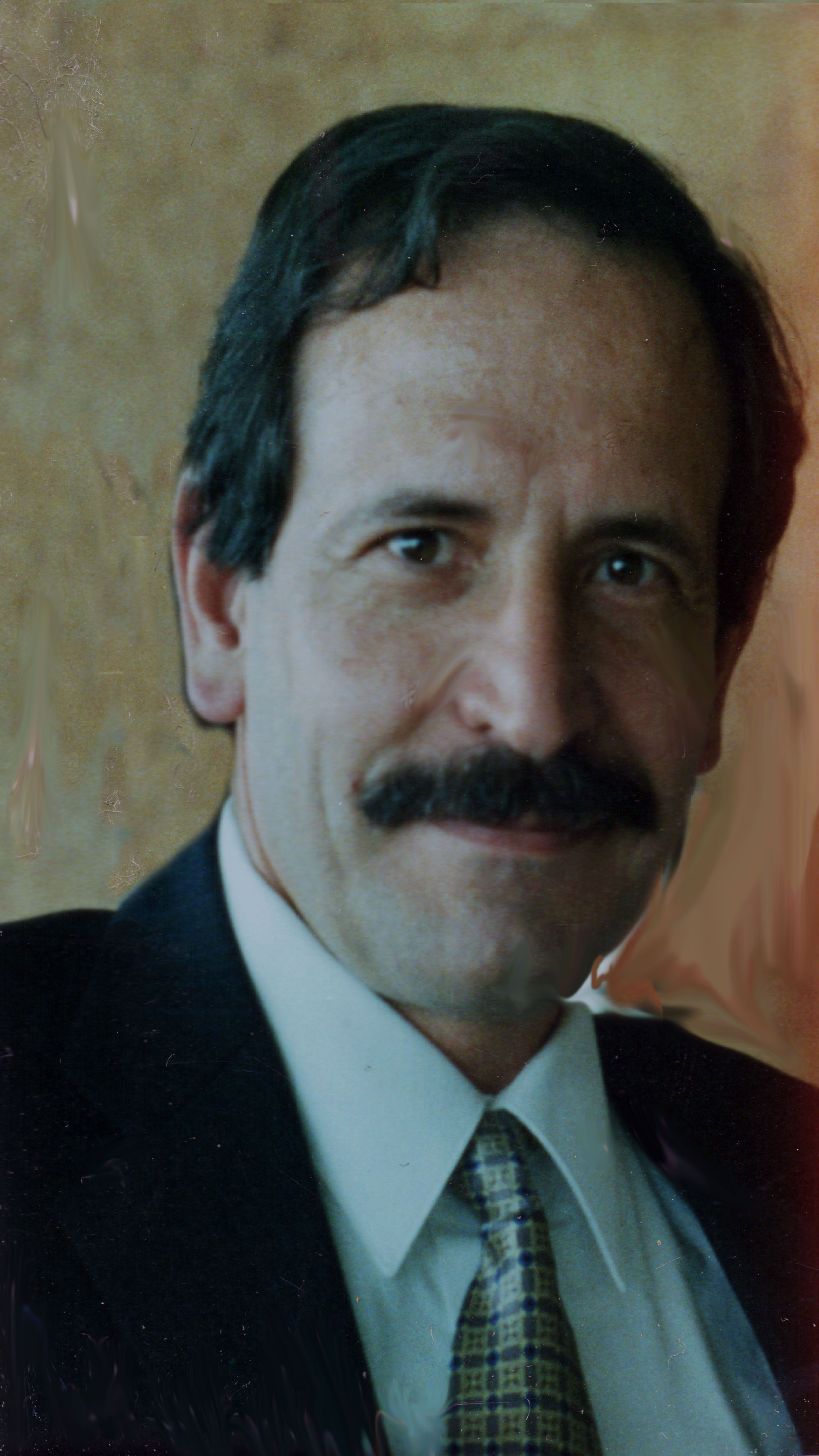 Dr. CARLOS ANTONIO RIUS ALONSO